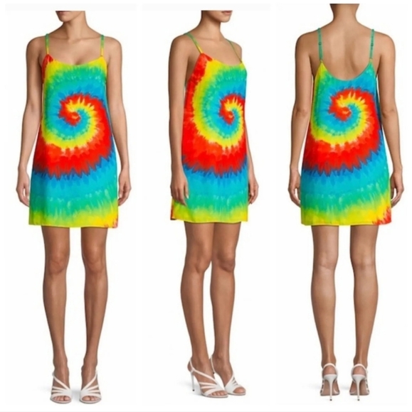 Alice + Olivia Dresses & Skirts - Alice + Olivia Emmie Tie Dye Mini Dress Size SMALL NWT